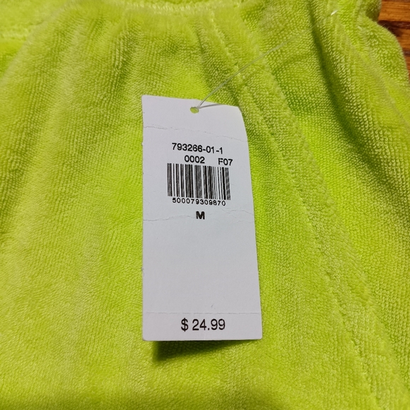 Old Navy Shorts - Picture 4 of 4